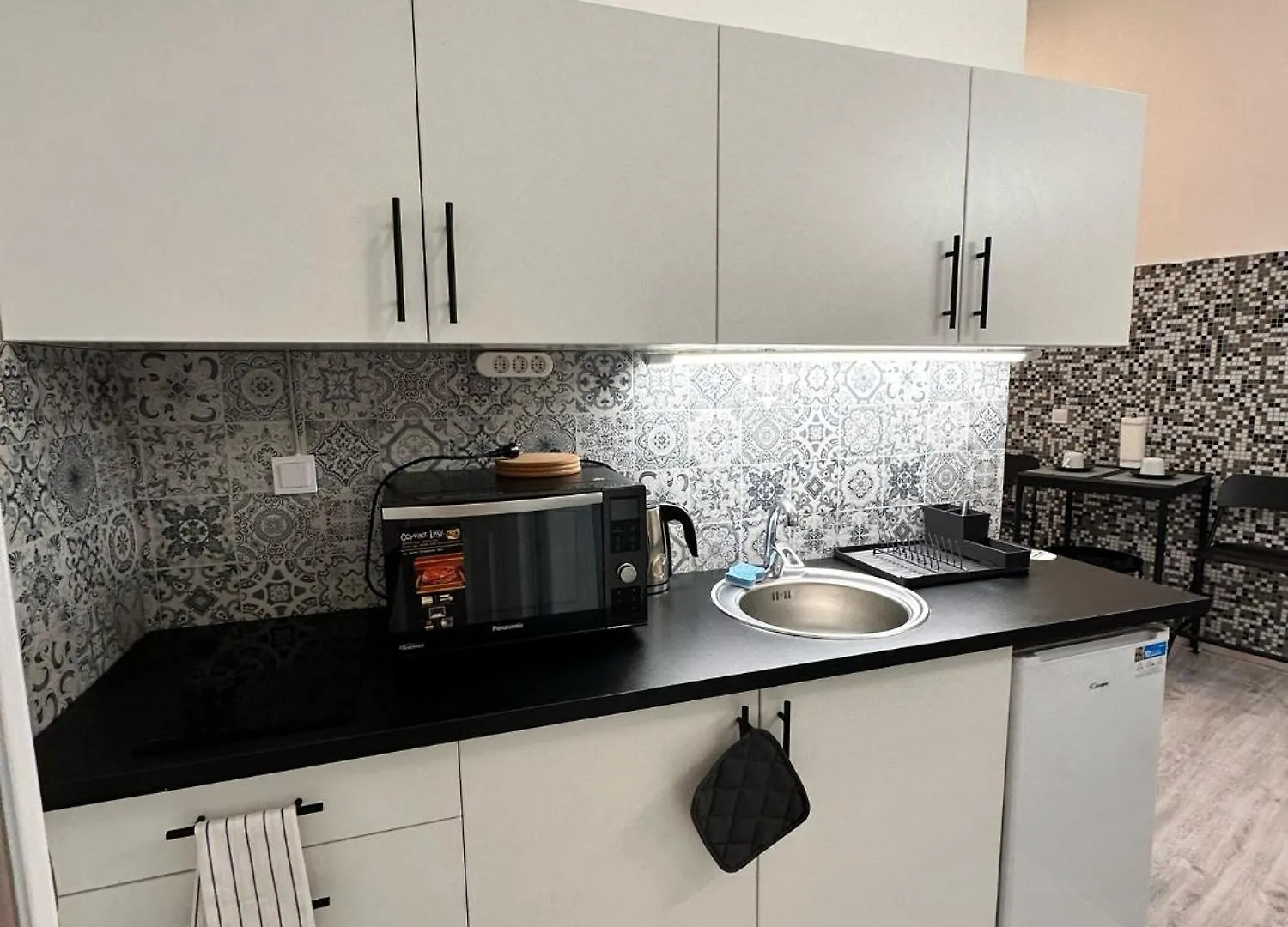 Downtown Sunrise Apartment Budapest 0*,